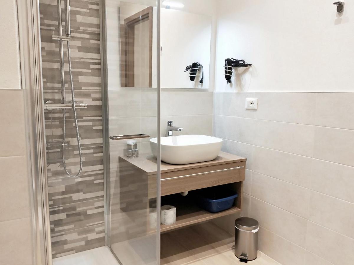 Via Poma Apartments&Rooms فيرونا المظهر الخارجي الصورة