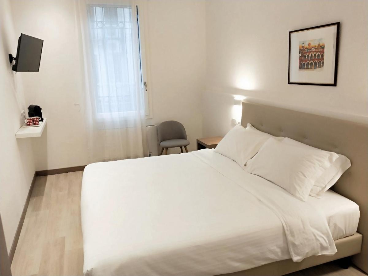 Via Poma Apartments&Rooms فيرونا المظهر الخارجي الصورة
