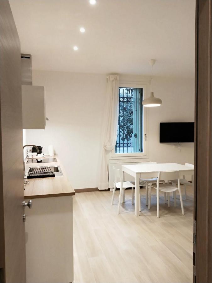 Via Poma Apartments&Rooms فيرونا المظهر الخارجي الصورة