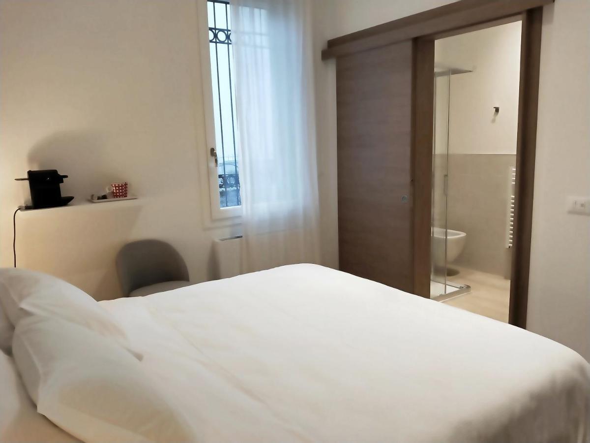 Via Poma Apartments&Rooms فيرونا المظهر الخارجي الصورة