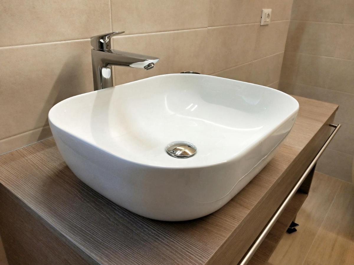 Via Poma Apartments&Rooms فيرونا المظهر الخارجي الصورة