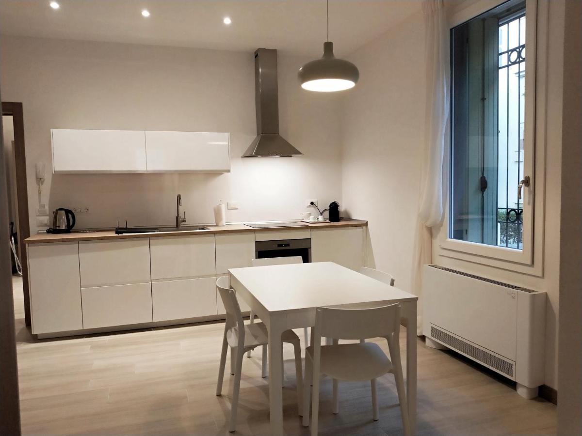 Via Poma Apartments&Rooms فيرونا المظهر الخارجي الصورة
